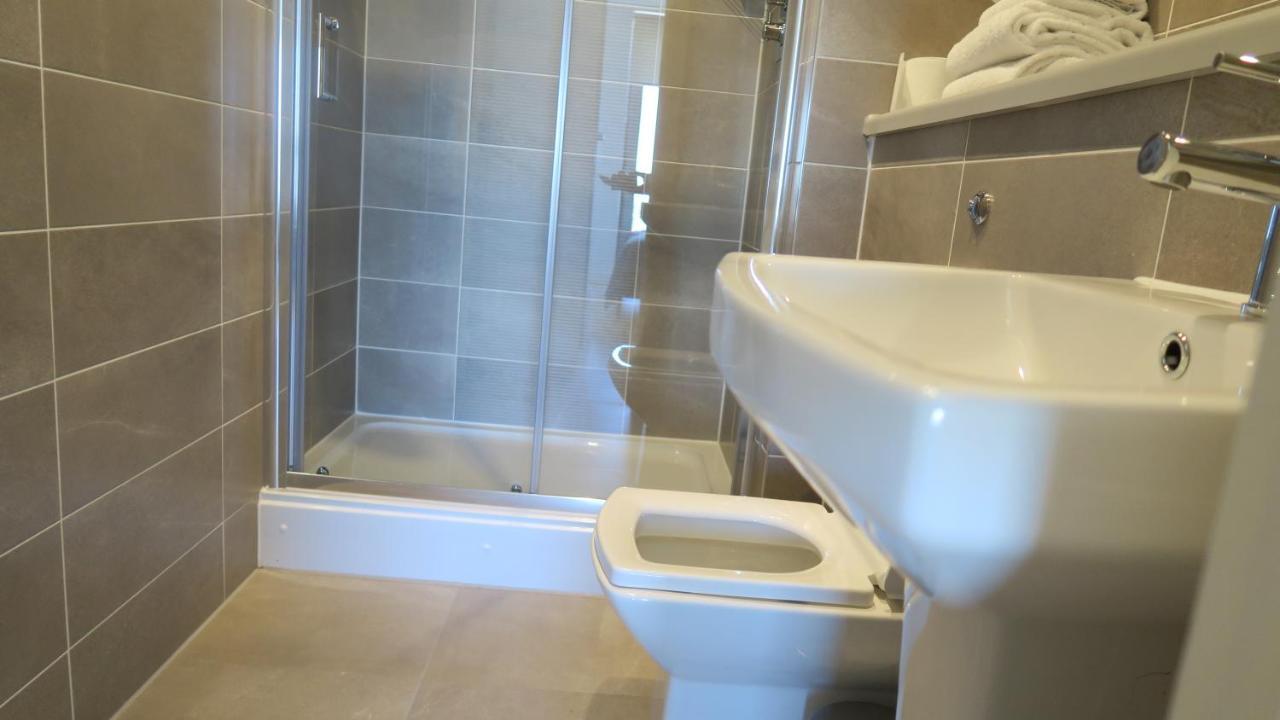 Quay Apartments Clarence House 뉴포트 외부 사진