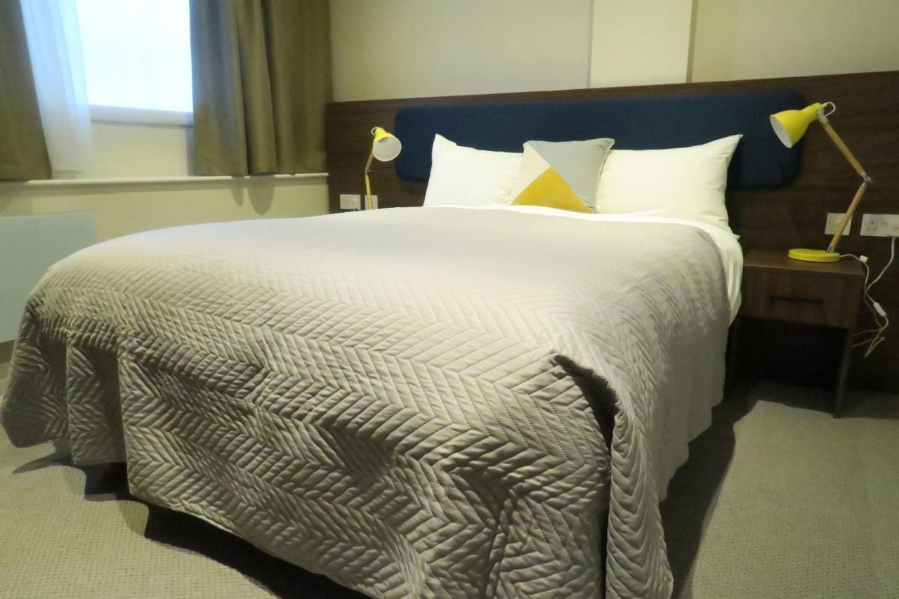 Quay Apartments Clarence House 뉴포트 외부 사진