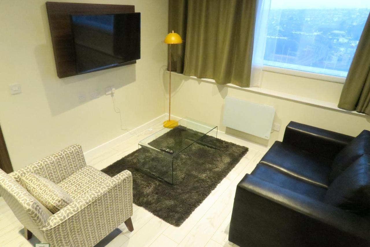 Quay Apartments Clarence House 뉴포트 외부 사진