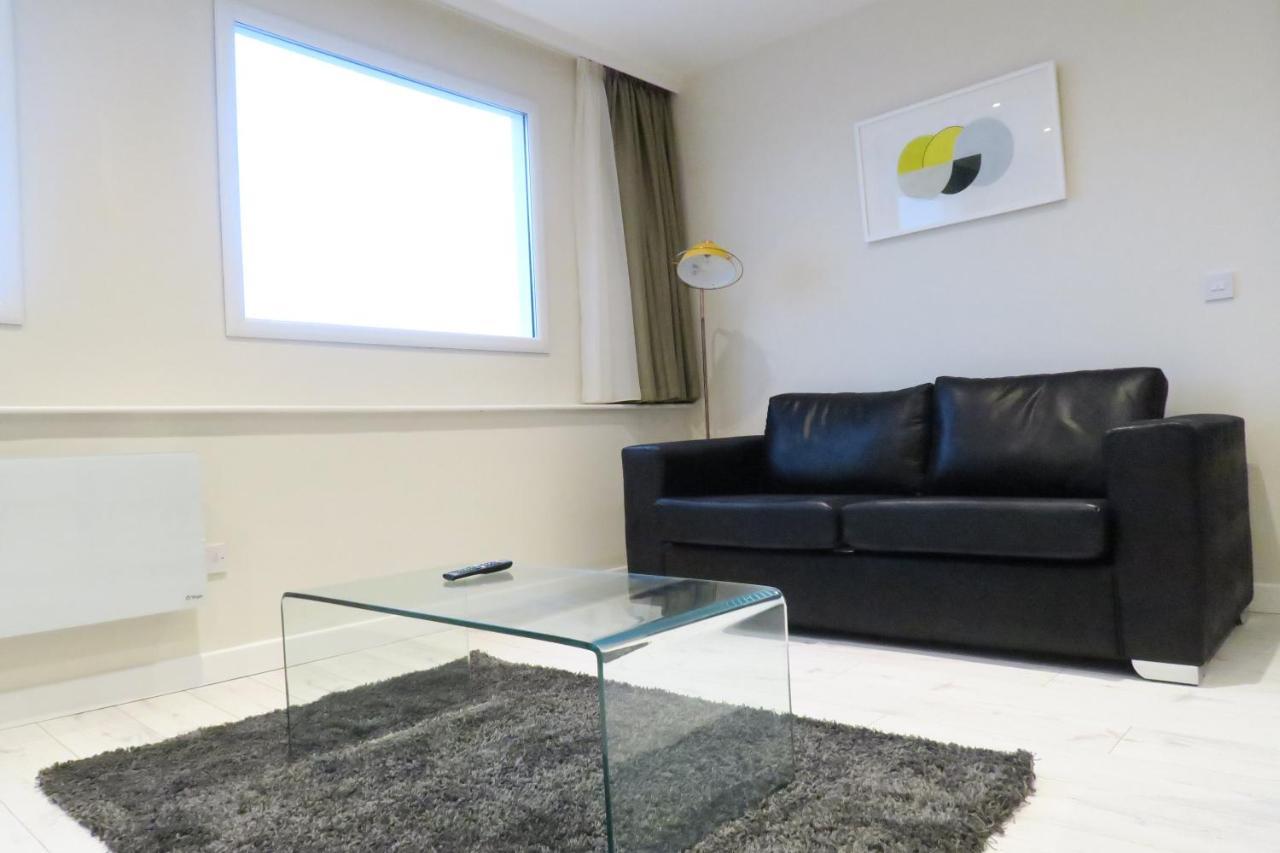 Quay Apartments Clarence House 뉴포트 외부 사진