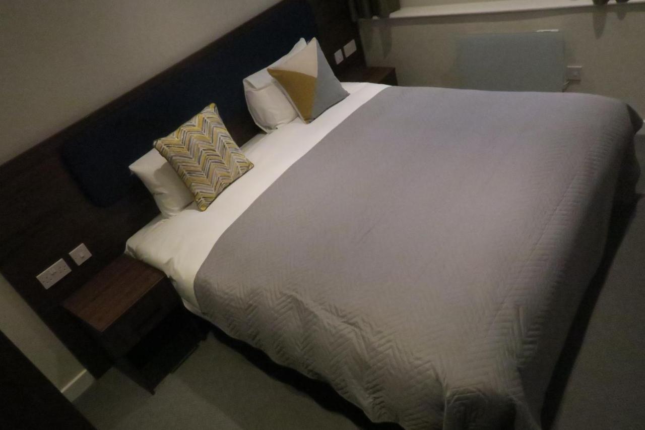 Quay Apartments Clarence House 뉴포트 외부 사진