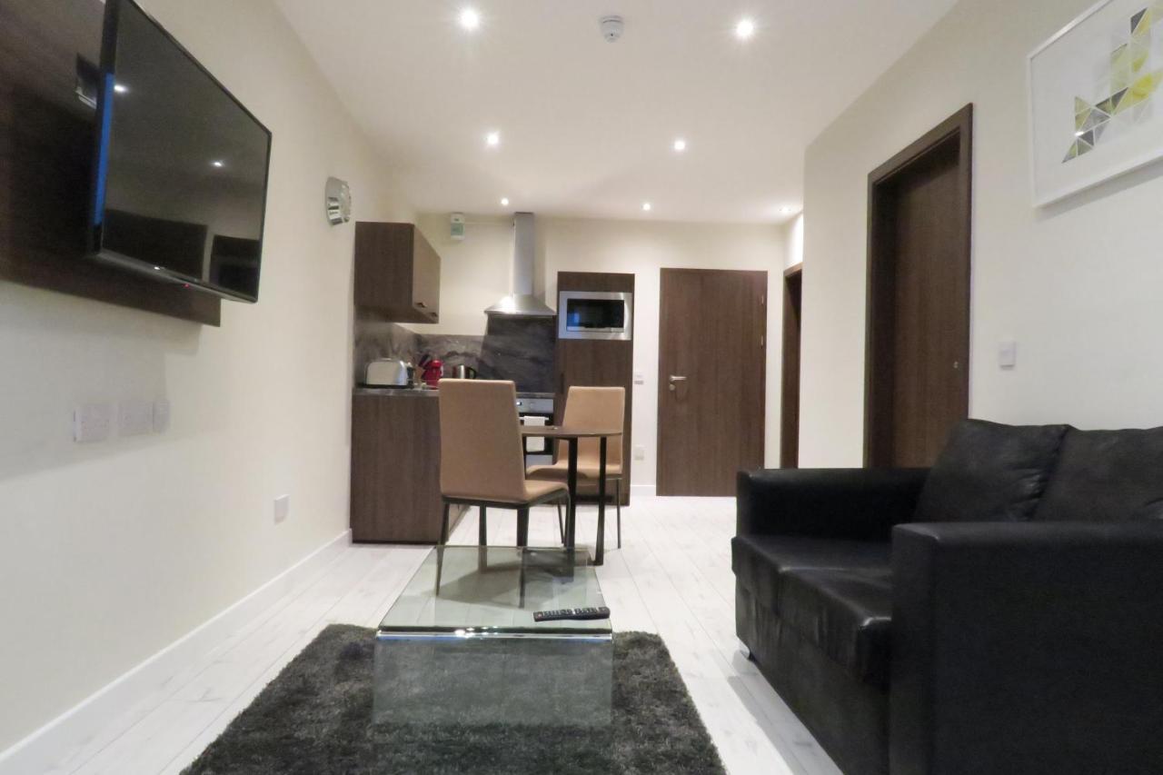 Quay Apartments Clarence House 뉴포트 외부 사진
