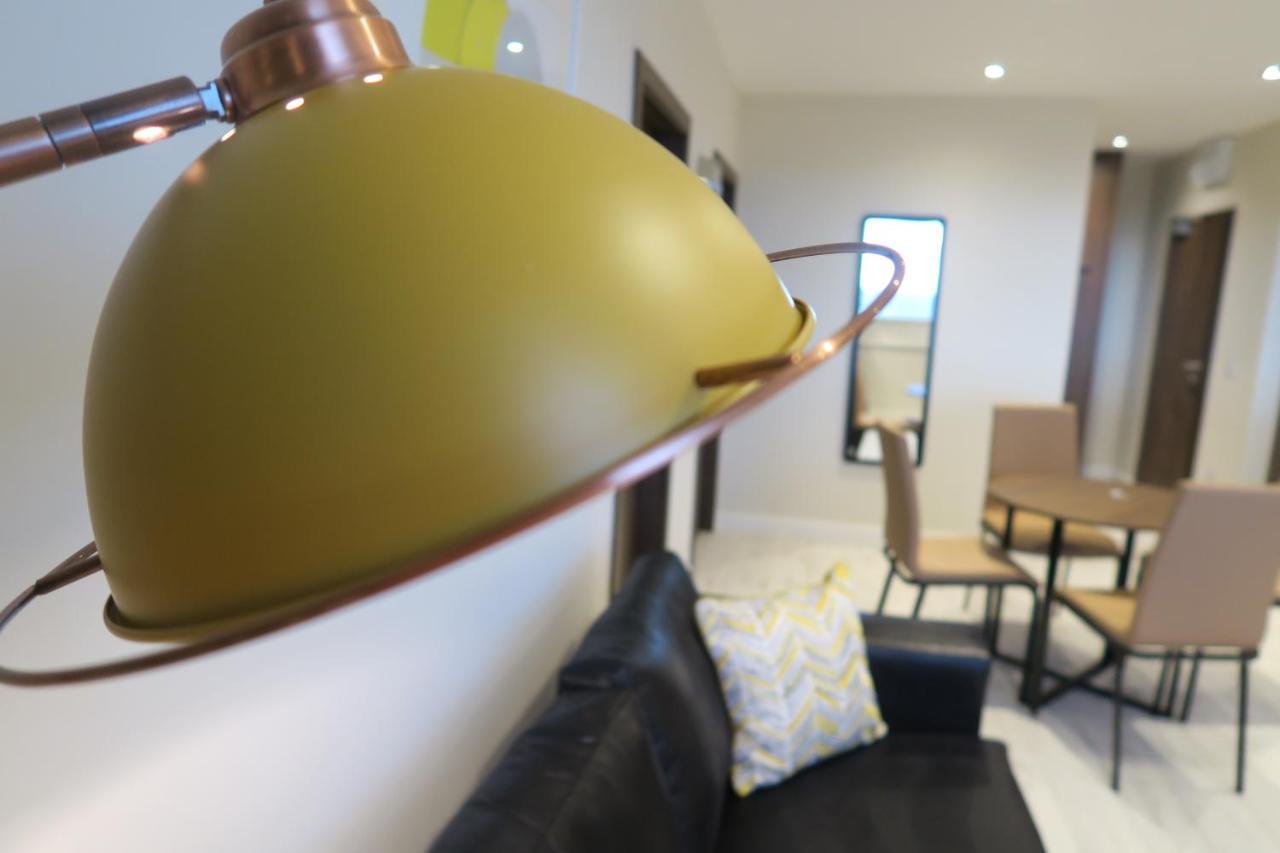 Quay Apartments Clarence House 뉴포트 외부 사진