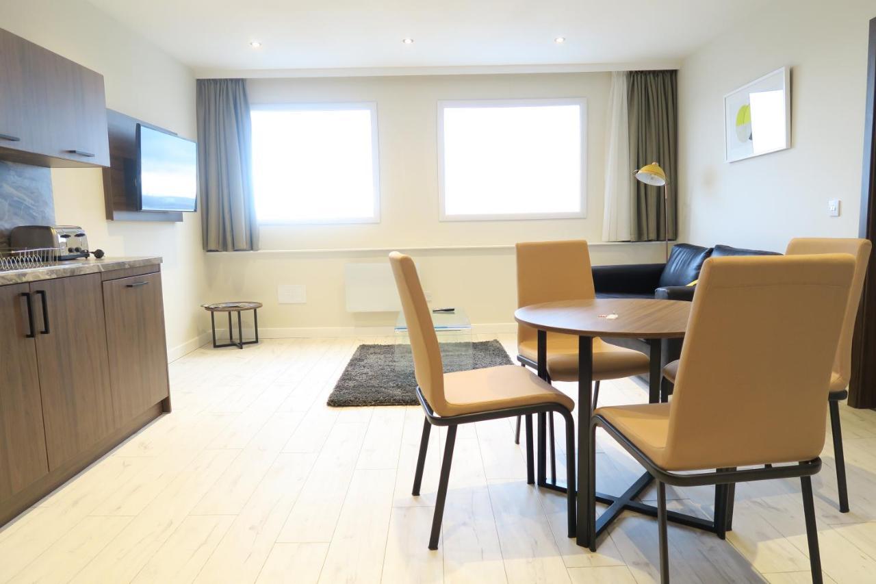 Quay Apartments Clarence House 뉴포트 외부 사진