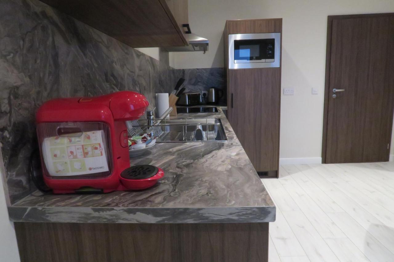 Quay Apartments Clarence House 뉴포트 외부 사진