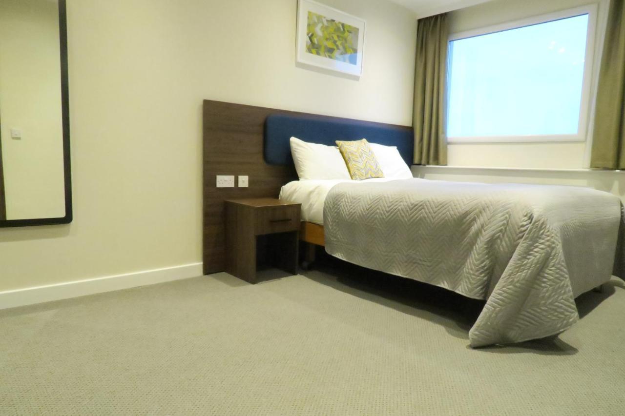 Quay Apartments Clarence House 뉴포트 외부 사진