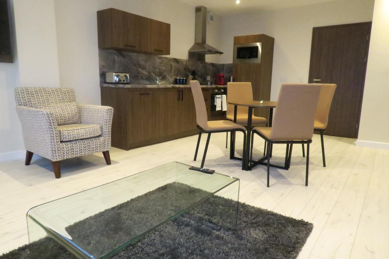 Quay Apartments Clarence House 뉴포트 외부 사진