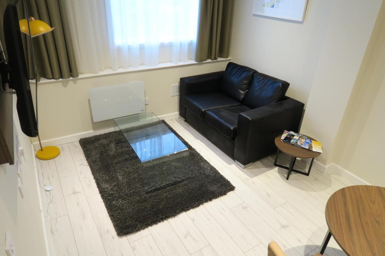 Quay Apartments Clarence House 뉴포트 외부 사진