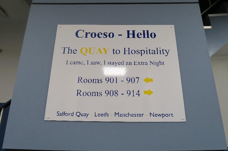 Quay Apartments Clarence House 뉴포트 외부 사진